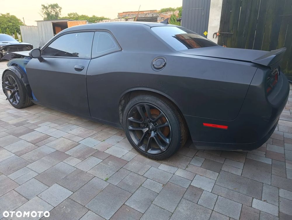 Dodge Challenger 6.4 Scat Pack - 1