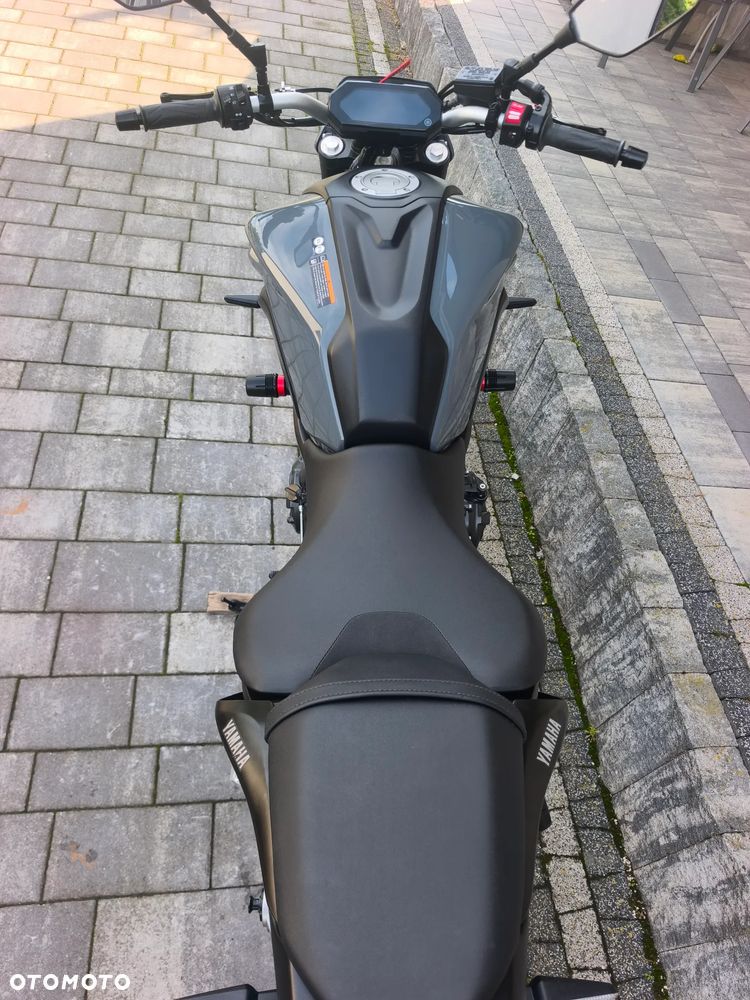 Yamaha MT - 30
