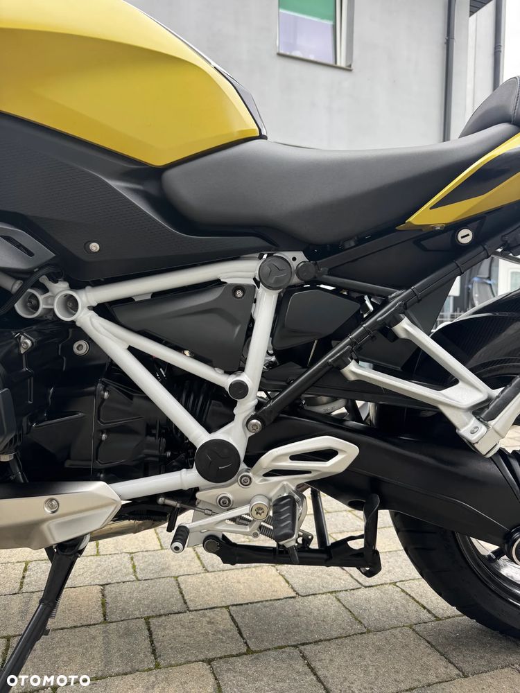 BMW RS - 16