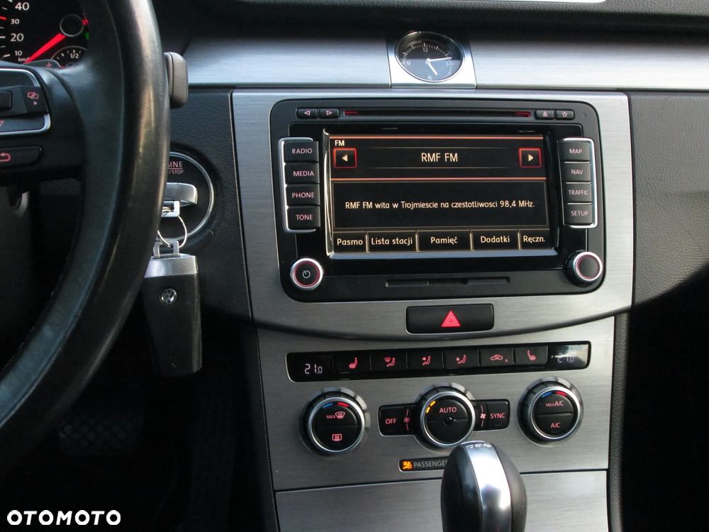 Volkswagen Passat Variant 2.0 TDI DSG BlueMotion Technology Business Edition - 11