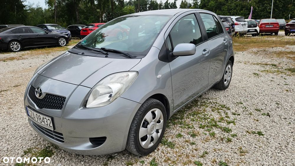 Toyota Yaris 1.3 VVT-i Cool - 1