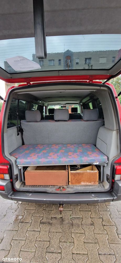 Volkswagen Multivan - 16