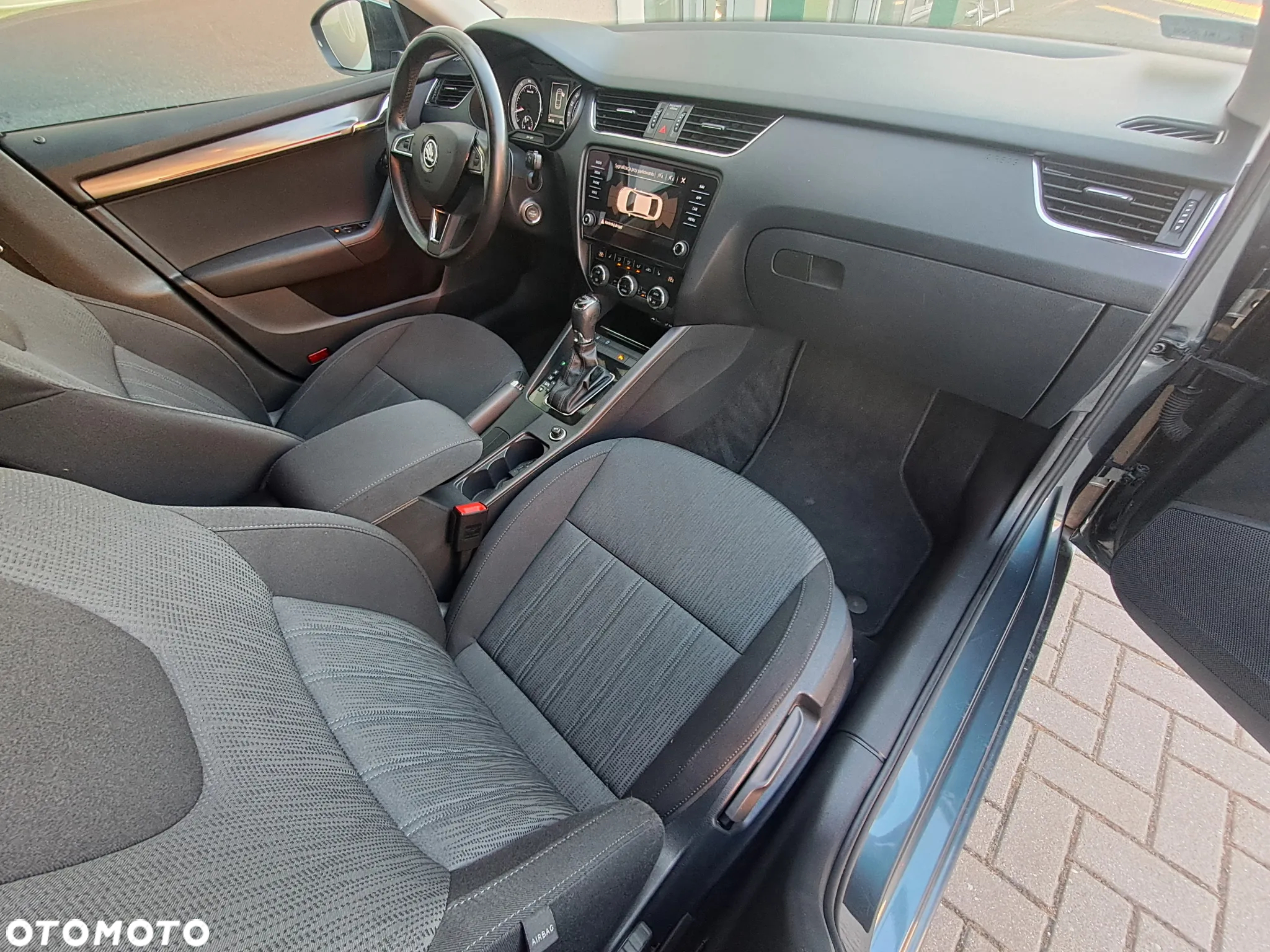Skoda Octavia 1.8 TSI Elegance DSG - 4