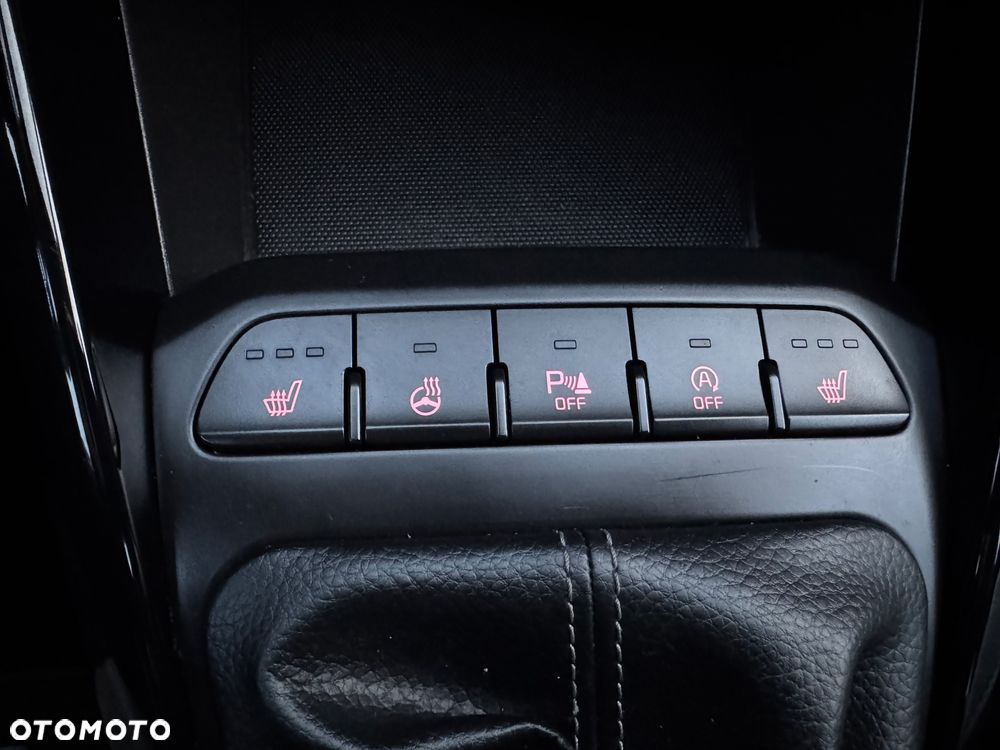 Kia Stonic 1.2 Dream-Team Edition - 34