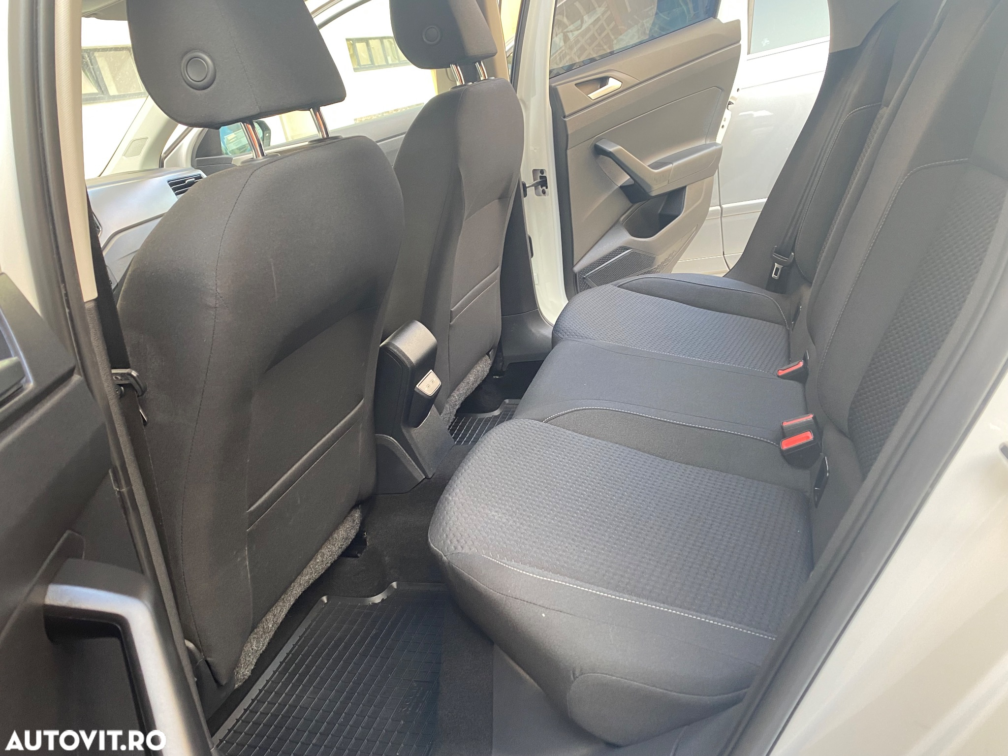 Volkswagen Polo 1.0 TSI Comfortline - 29