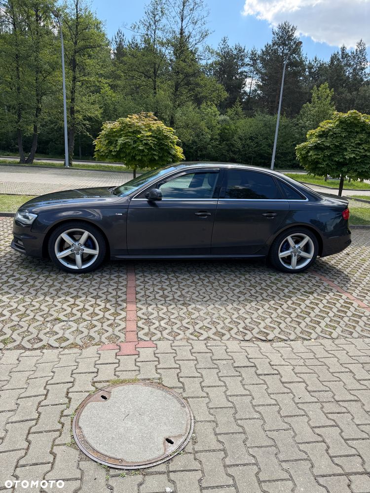 Audi A4 Limousine 2.0 TDI Quattro S tronic - 11