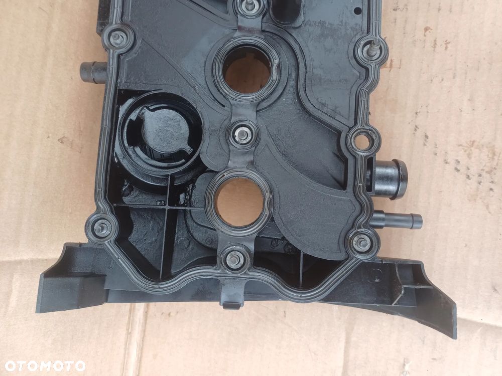Pokrywa zaworów Audi A3 8P 2.0 tfsi AXX - 9