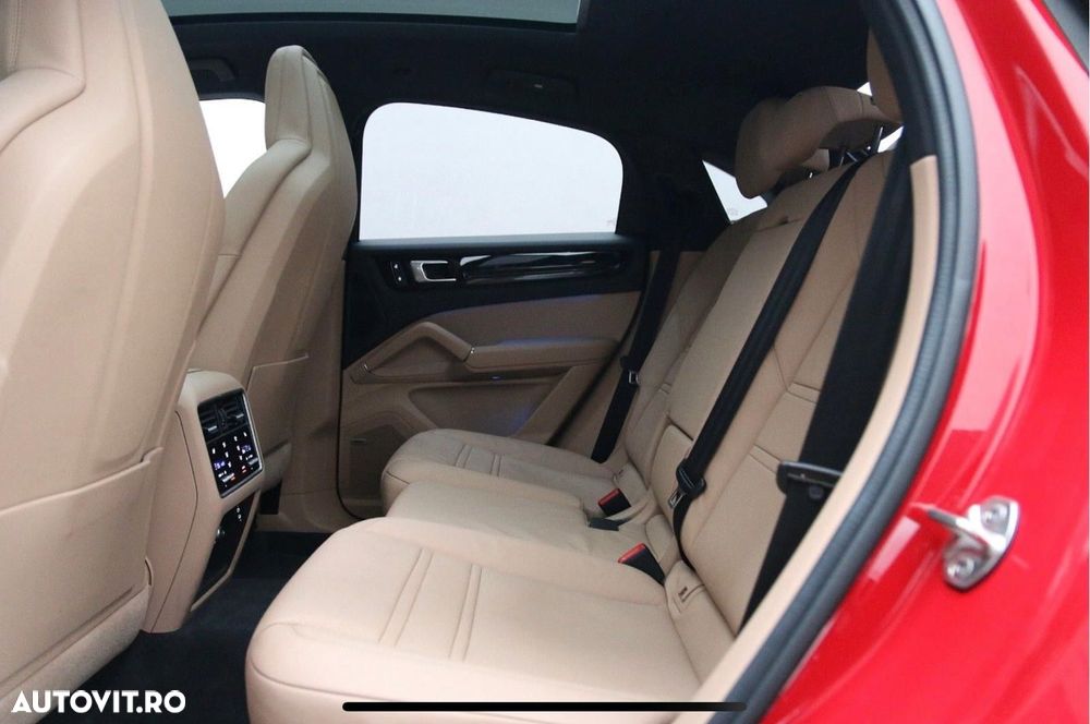 Porsche Cayenne Coupe - 9