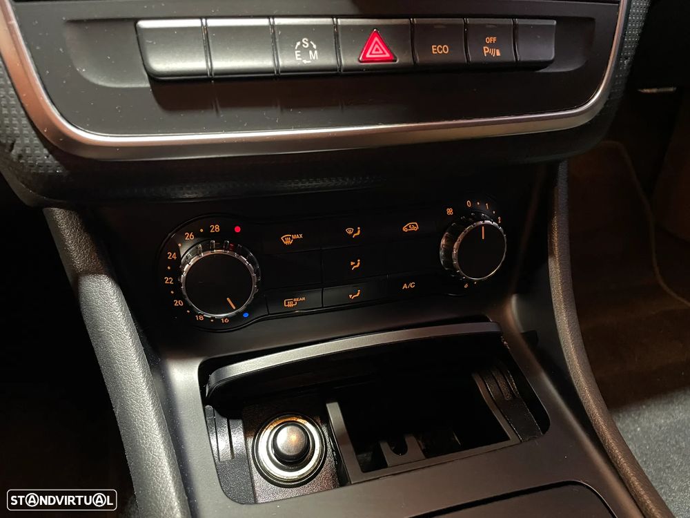 Mercedes-Benz A 180 CDI 7G DCT - 22