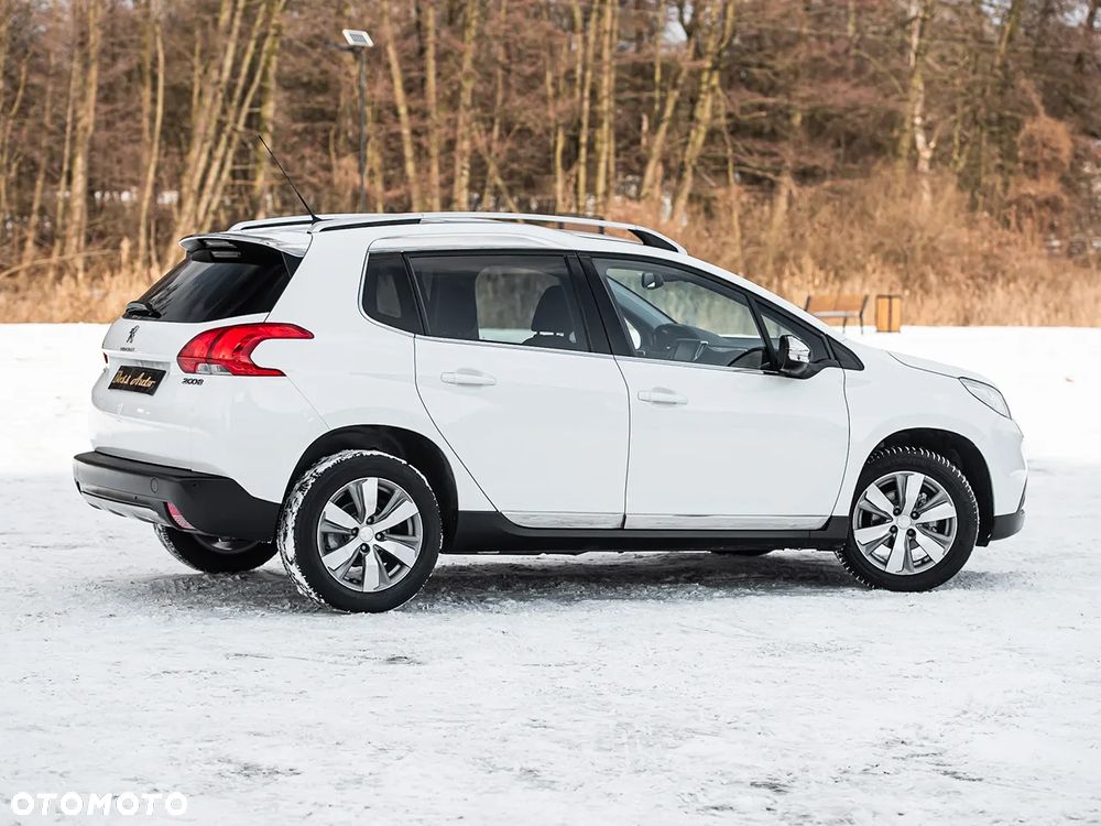 Peugeot 2008 1.6 BlueHDi Allure S&S - 14