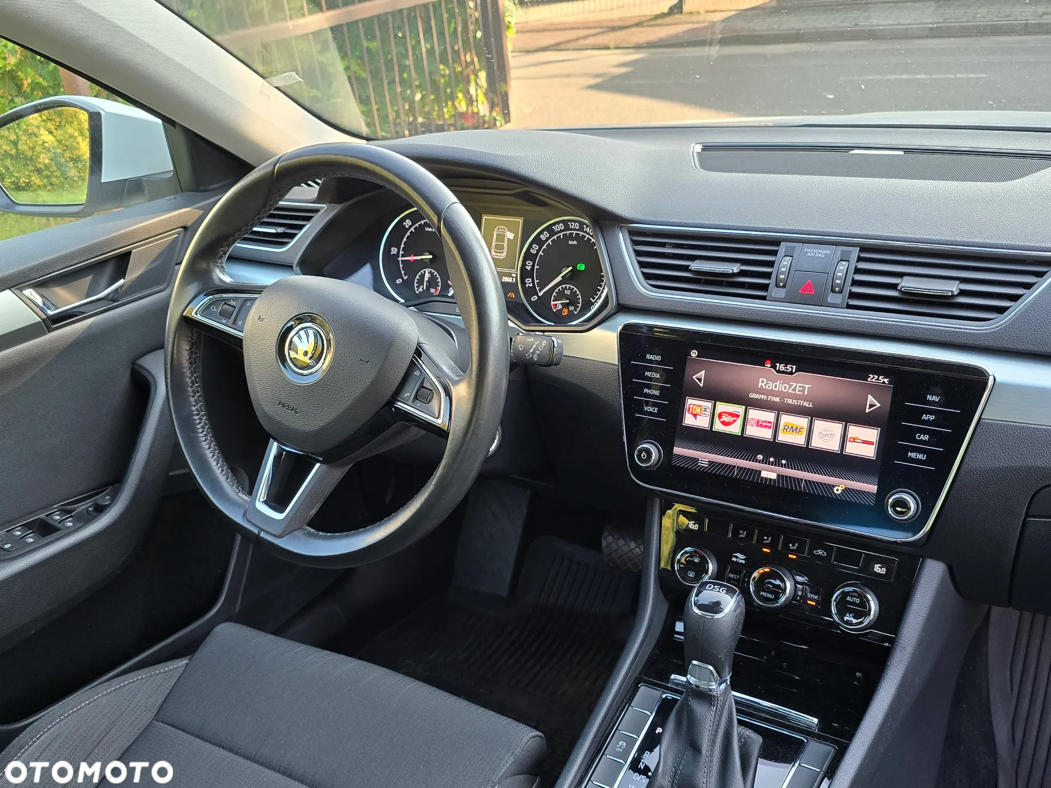 Skoda Superb 2.0 TDI Sportline DSG - 9