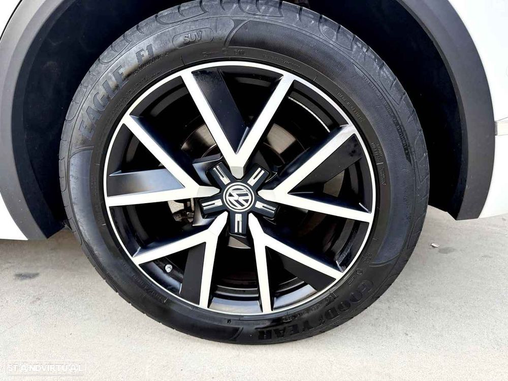 VW Touareg 3.0 TDI V6 Elegance Plus - 52