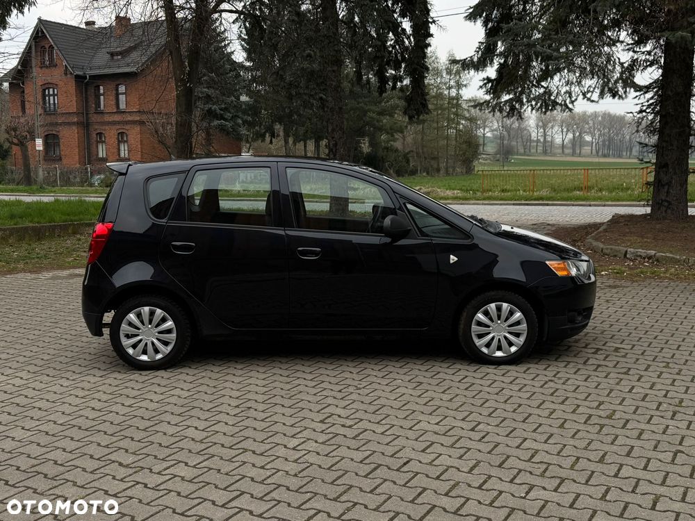 Mitsubishi Colt - 5