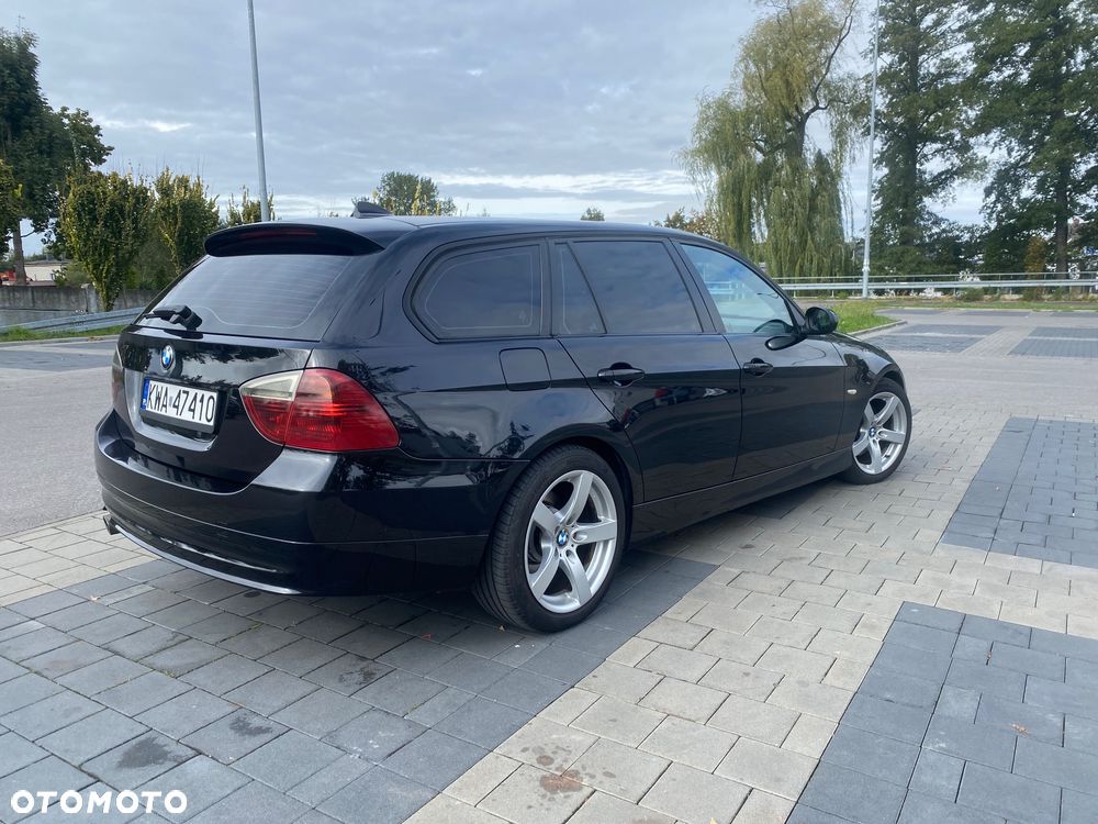 BMW Seria 3 320d DPF Touring - 2
