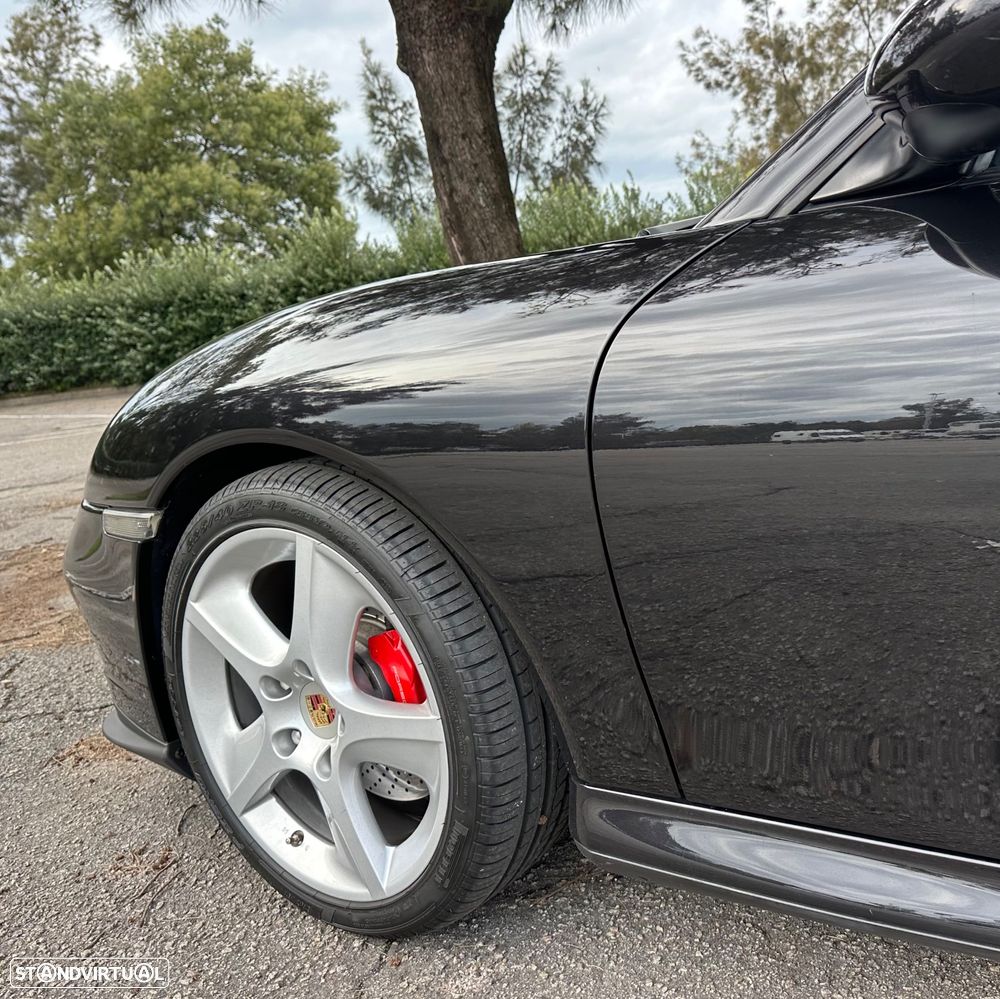 Porsche 911 (996) Turbo - 5