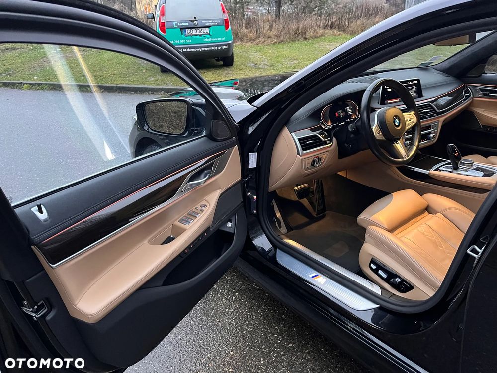 BMW Seria 7 740d xDrive - 11