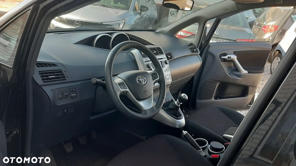 Toyota Verso 1.8 Life - 13