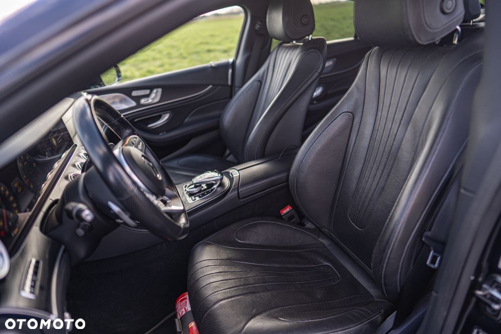 Mercedes-Benz CLS - 10