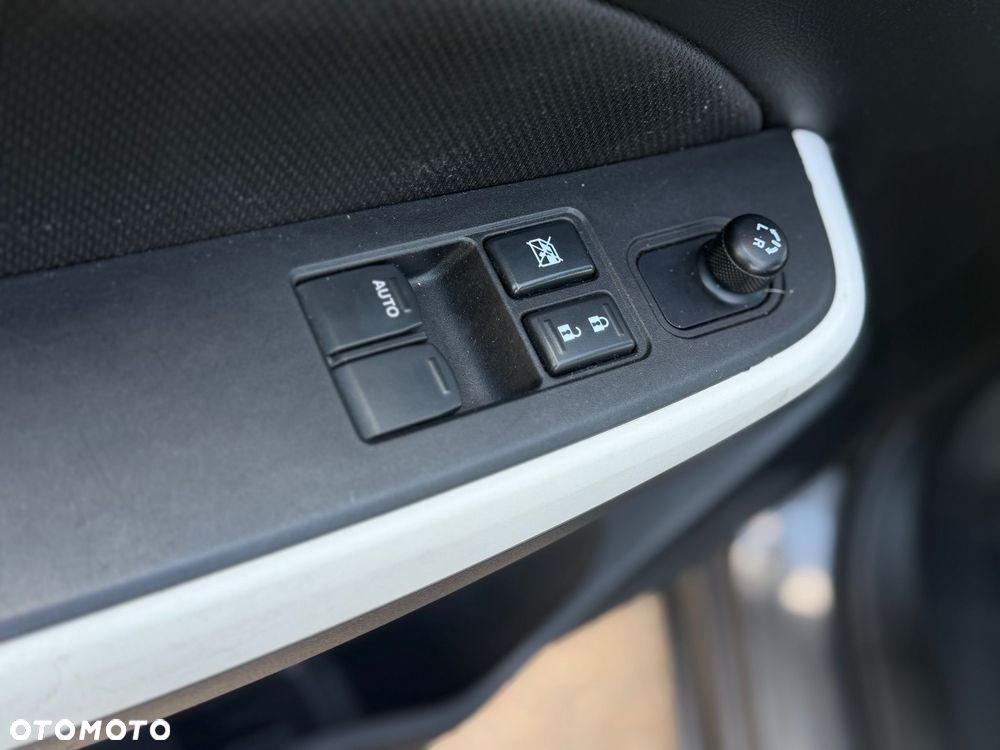 Suzuki Swift - 23