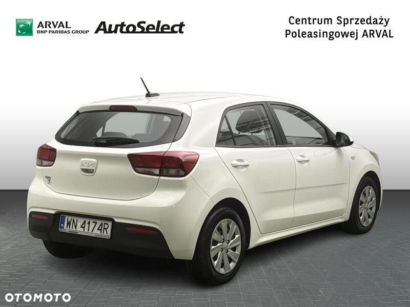 Kia Rio - 6