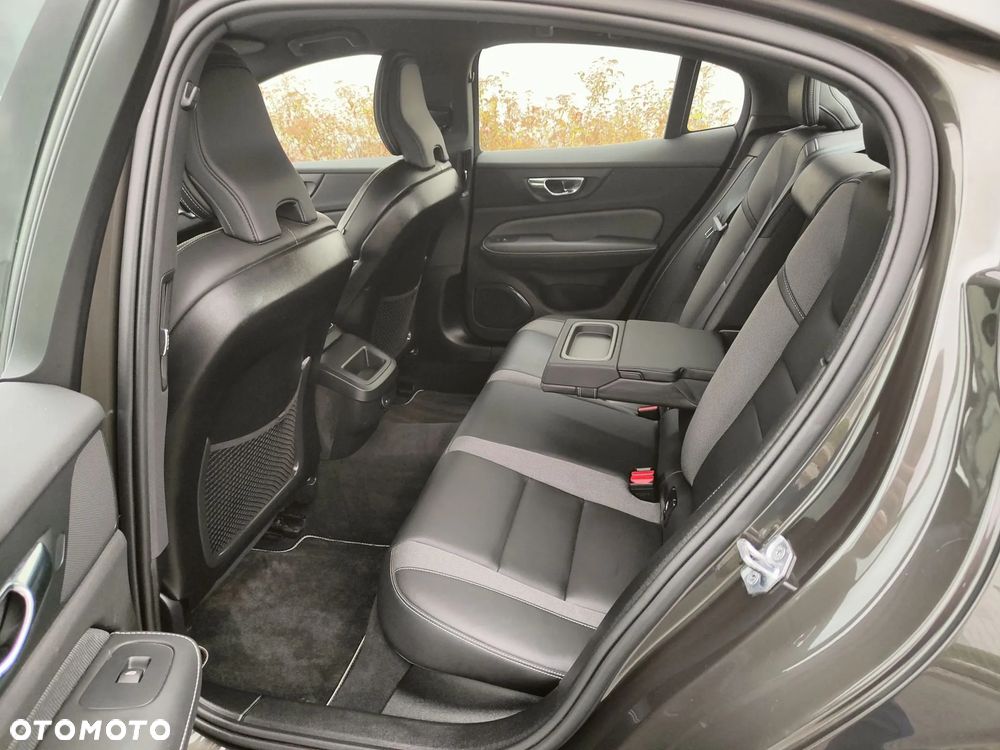 Volvo S60 B4 B Geartronic RDesign - 14