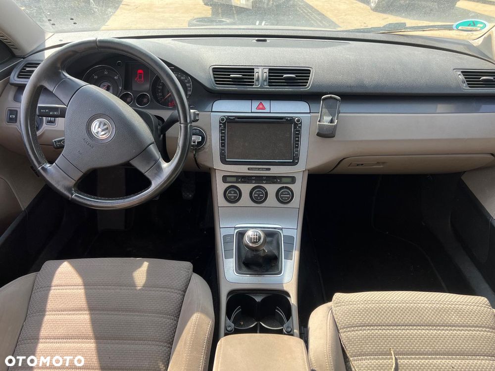 VW Passat B6 (LA5E) części maska drzwi błotnik lampa klapa zderzak deska fotele - 9