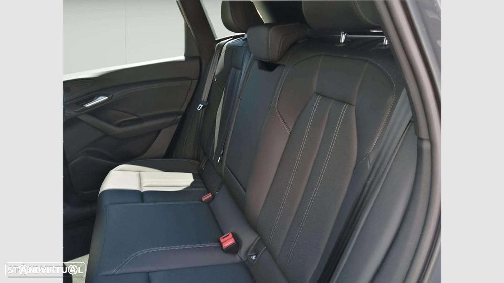 Audi Q6 e-tron 100 kWh Performance SE Business - 14