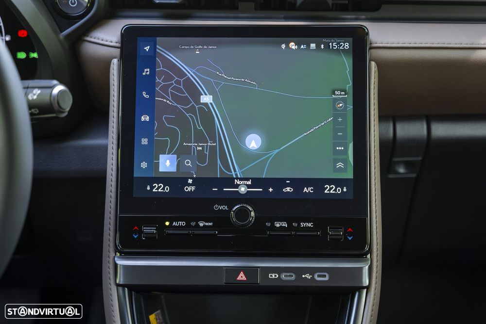 Lexus LBX Elegant - 15