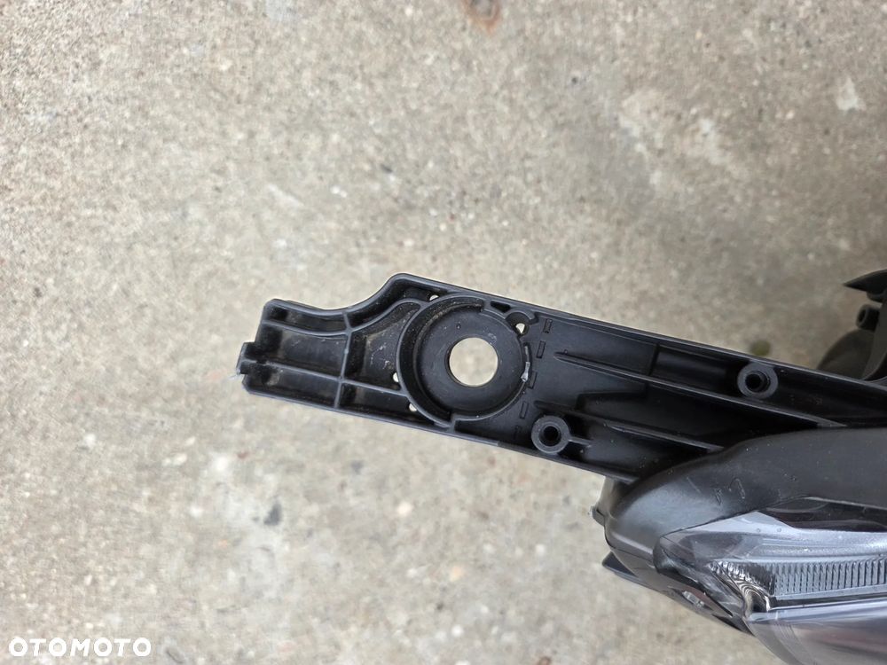 Lampa przednia prawa Peugeot 2008 I LIFT   9814739580 - 8