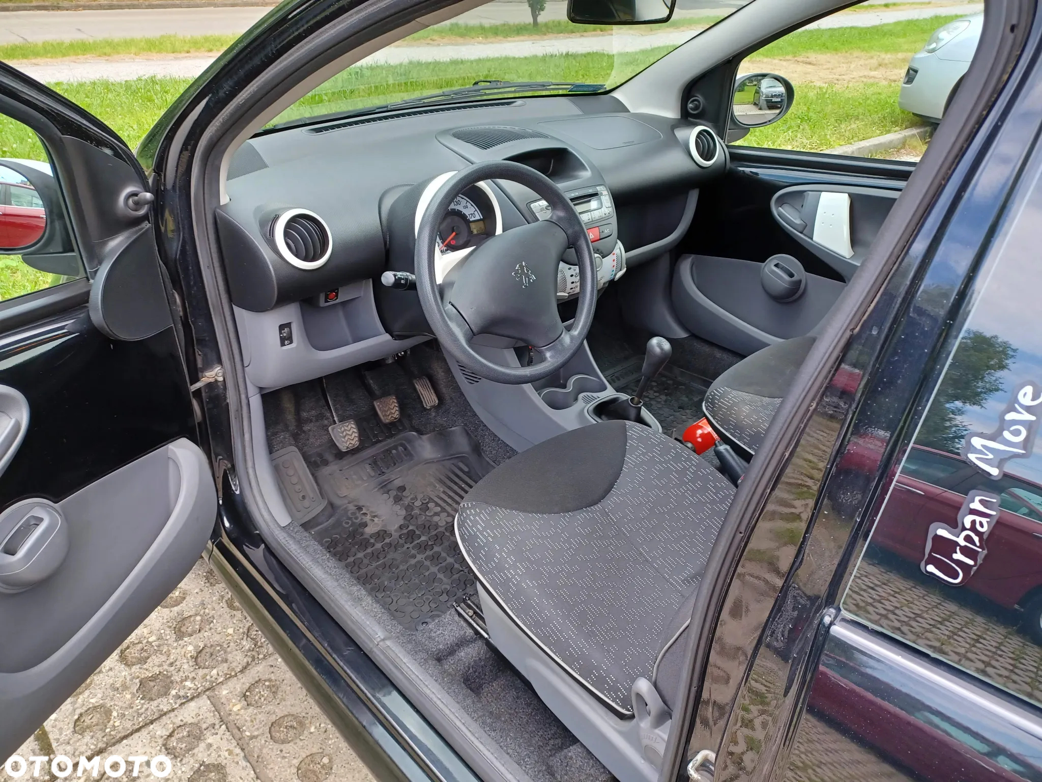 Peugeot 107 1.0 Urban Move Euro5 - 8
