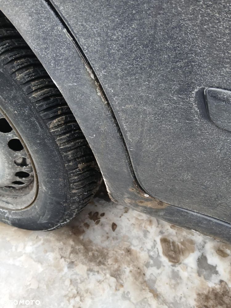 Ford Galaxy 2.0 TDCi Ambiente - 9