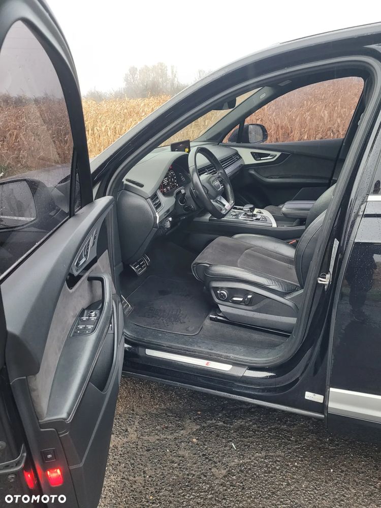 Audi Q7 - 8