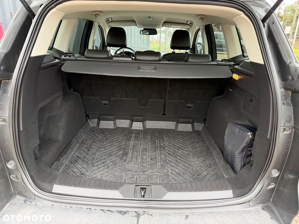 Ford Kuga 1.5 EcoBoost 2x4 Individual - 29