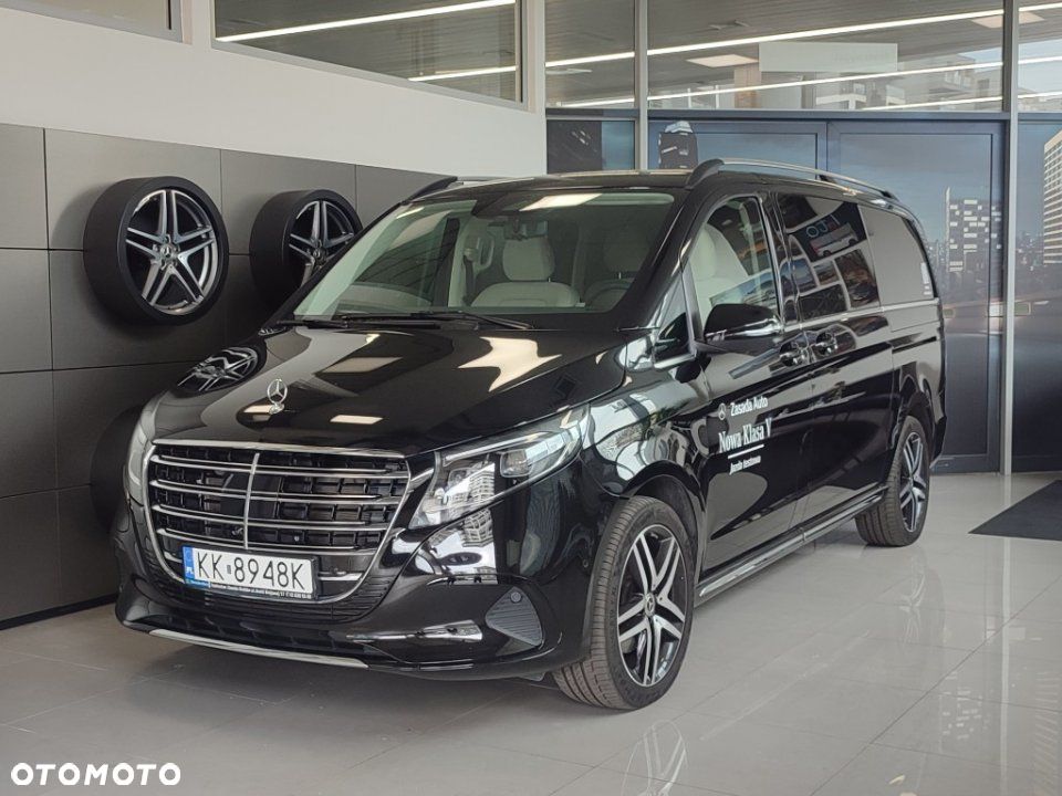 Mercedes-Benz Klasa V - 1