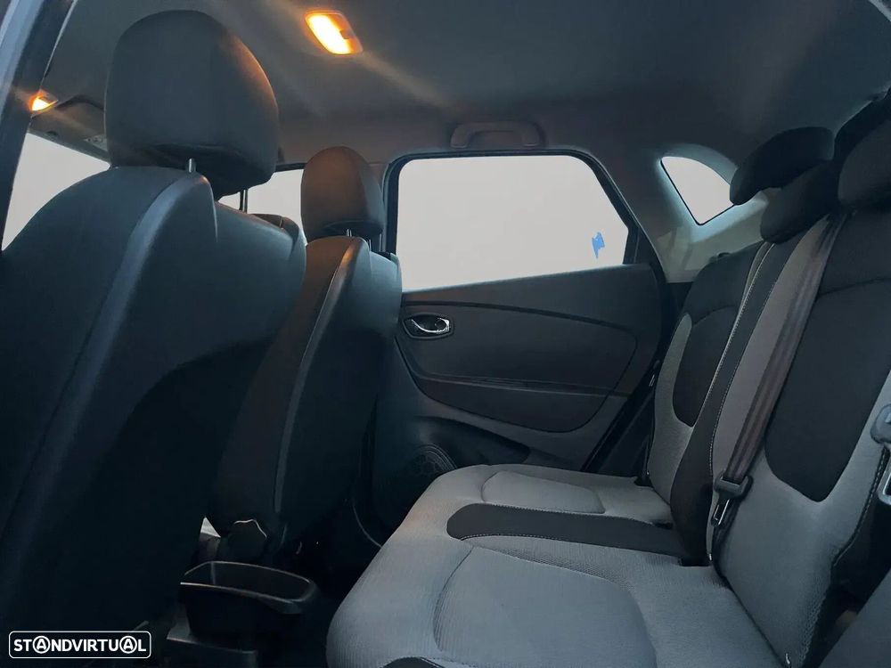 Renault Captur - 13