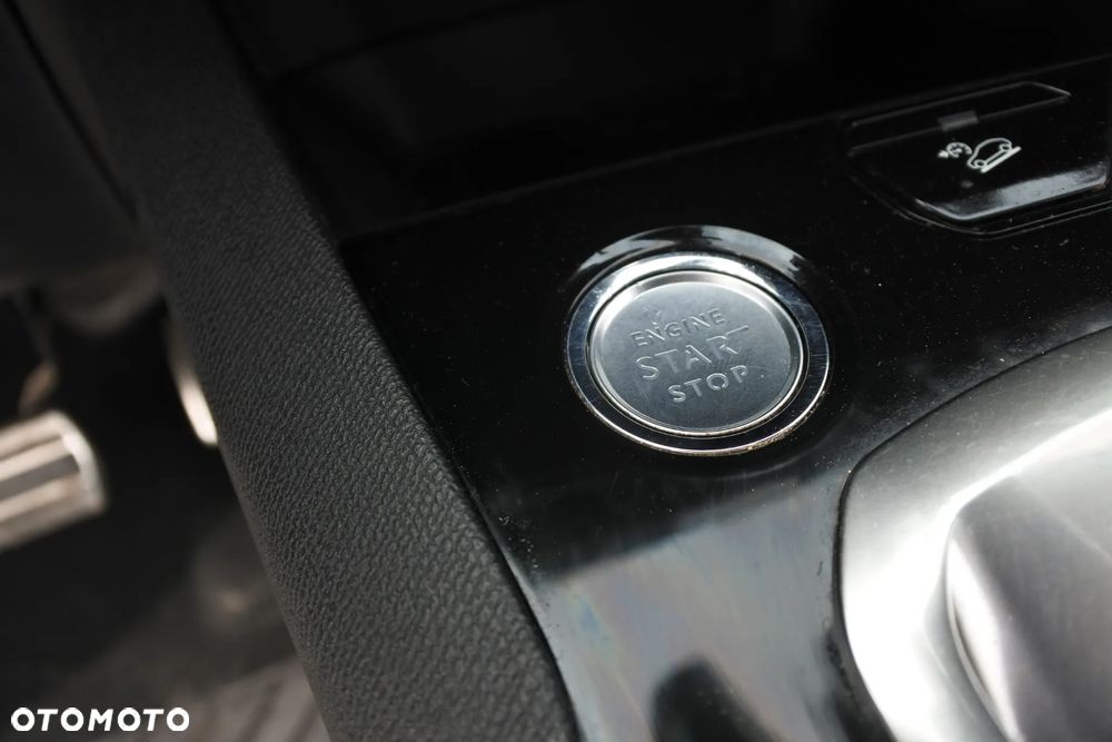 Peugeot 3008 PureTech 130 Stop & Start EAT6 Allure - 24