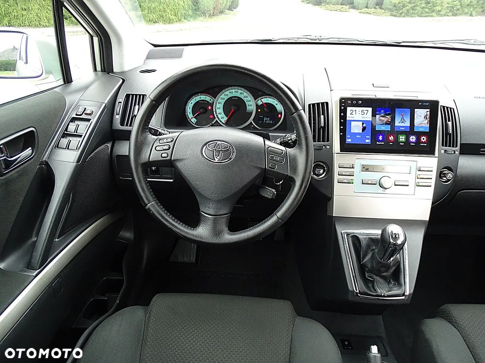 Toyota Corolla Verso 1.8 Prestige 7os - 7