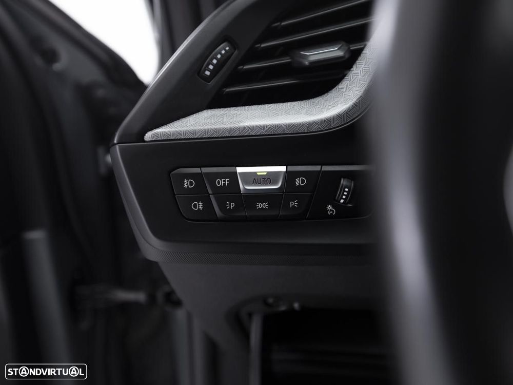 BMW 116 d Corporate Edition M - 18