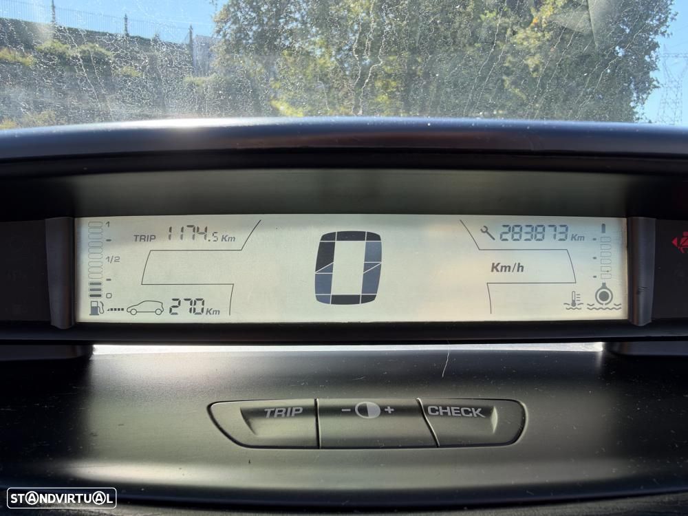 Citroën c4 Coupê 1.6HDi 109cv - 7