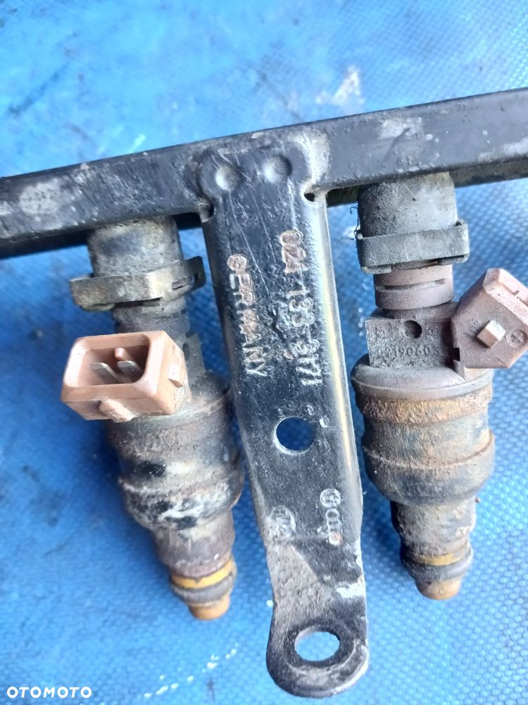 Listwa wtryskowa wtryski benzyna KOMPLETNA Volkswagen Seat Ford 2,8 VR6 AAA 021133317D galaxy MK1 2.8 Volkswagen Corrado Golf III Vento Jetta Passat B3 B4 Sharan Transporter T4 Ford Galaxy Seat Alhambra - 2