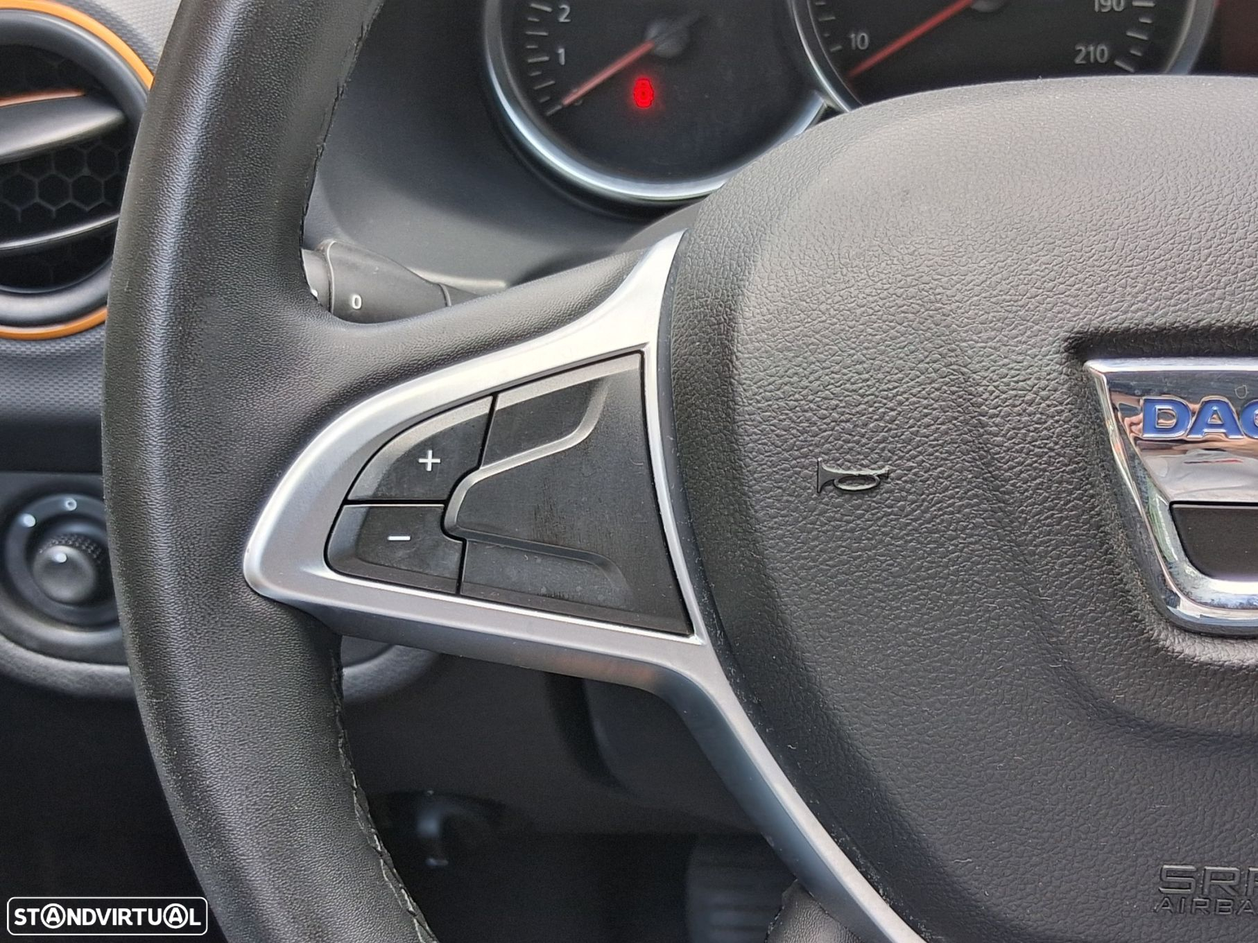 Dacia Logan MCV 1.5 dCi Stepway - 34