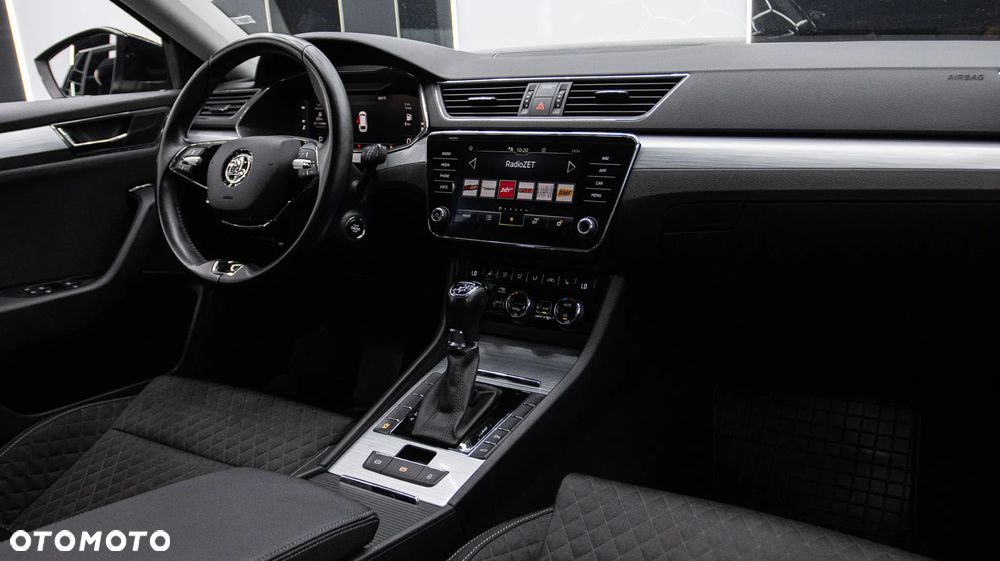 Skoda Superb 2.0 TDI SCR Style DSG - 14