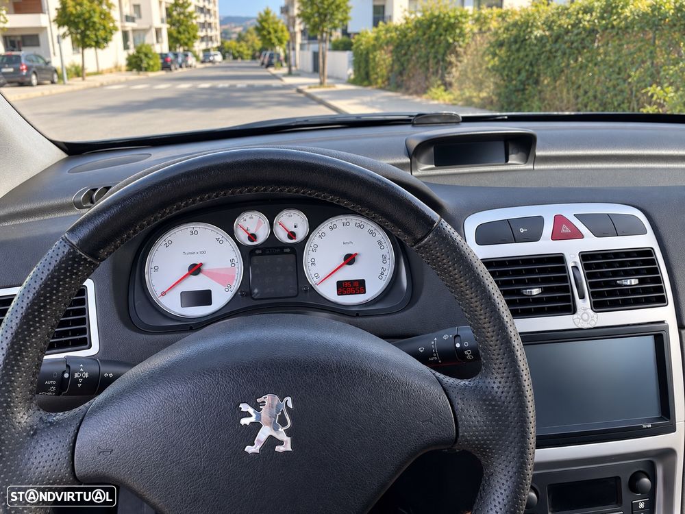 Peugeot 307 1.6 HDi Executive - 11