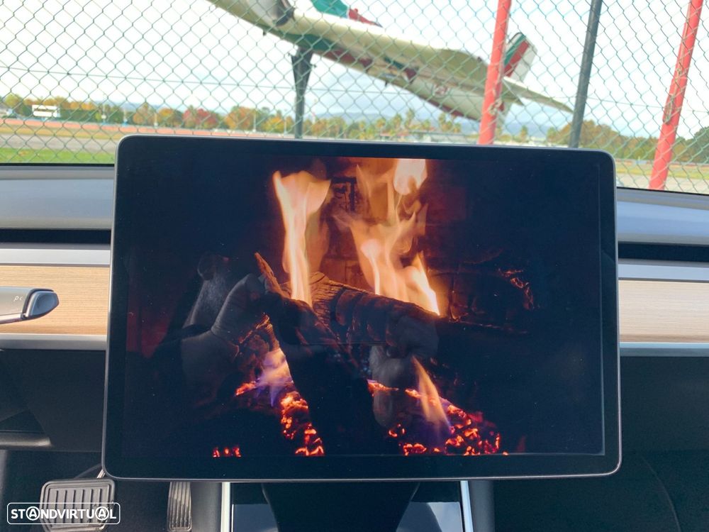 Tesla Model 3 Tração Traseira - 30