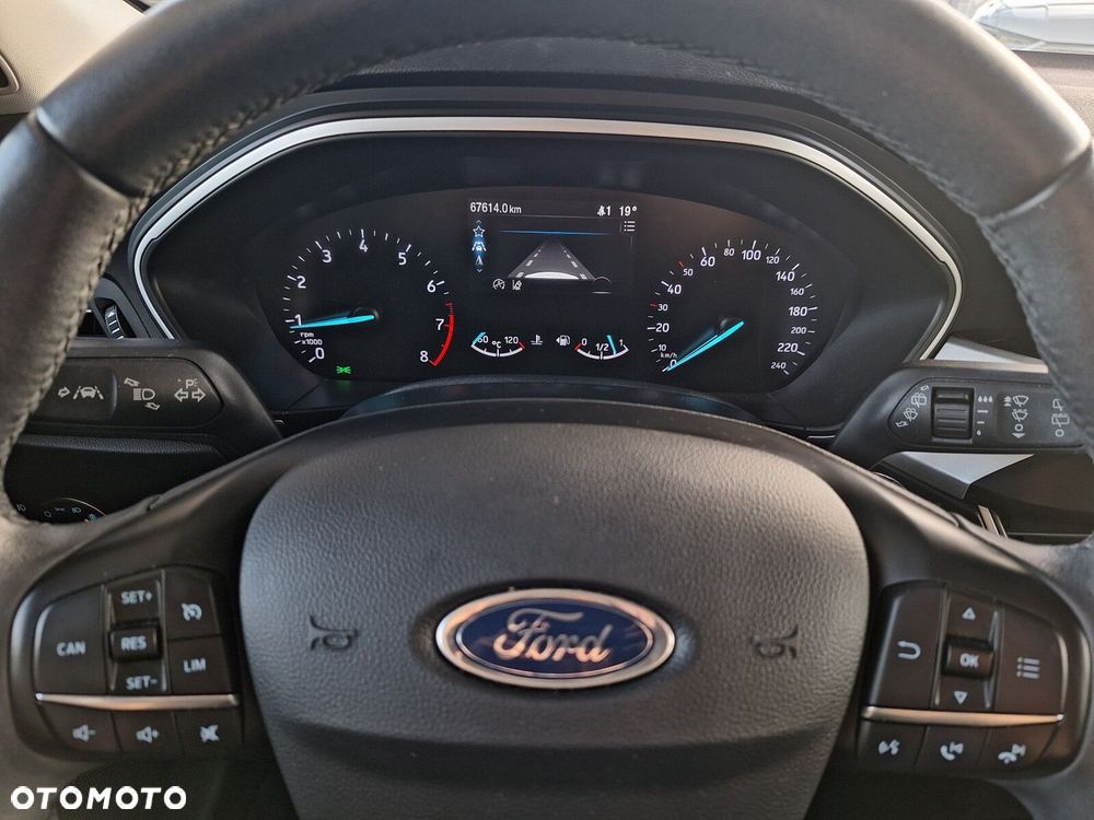 Ford Focus 1.0 EcoBoost Trend Edition - 23