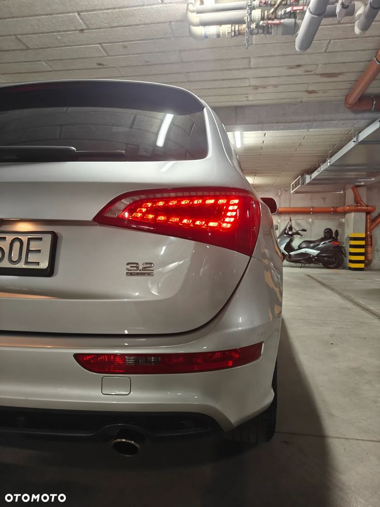 Audi Q5 3.2 FSI Quattro S tronic - 11