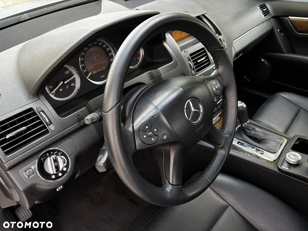 Mercedes-Benz Klasa C - 31