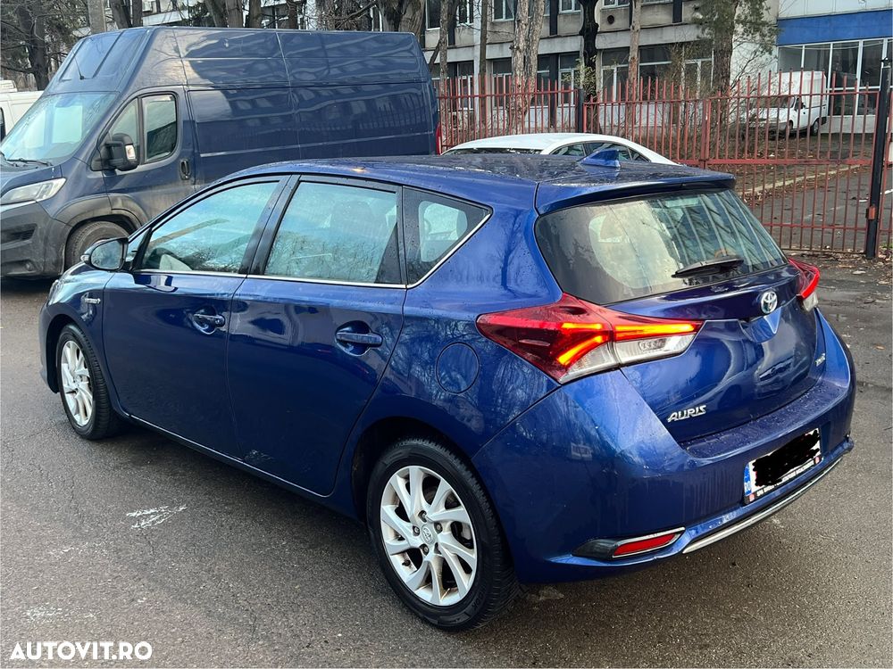 Toyota Auris - 2