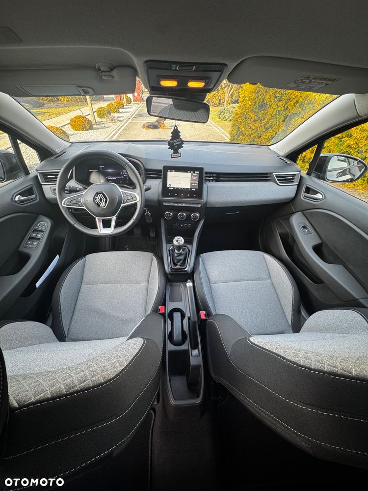 Renault Clio - 7