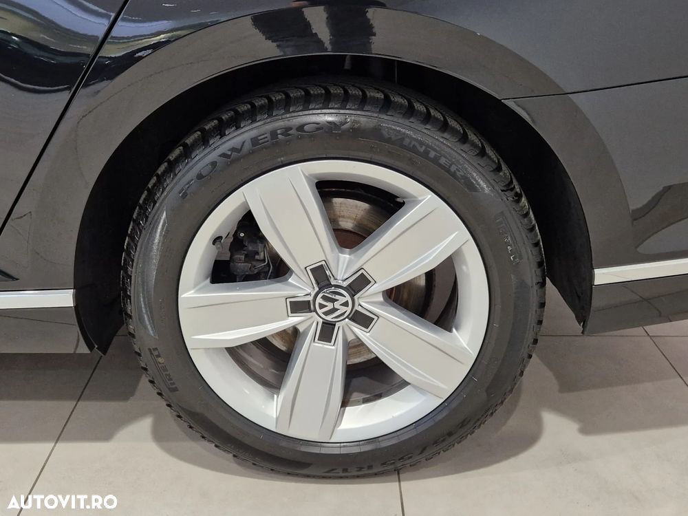 Volkswagen Passat 2.0 TDI DSG Highline - 4